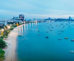 How to Choose the Right Type of Property in Pattaya: Condos Vs. Houses