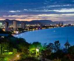 พาชม 4 บ้านหัวหินสุดหรู อยู่อาศัยในบรรยากาศสุดพรีเมียม ตอบโจทย์การใช้ชีวิตทุกพื้นที่