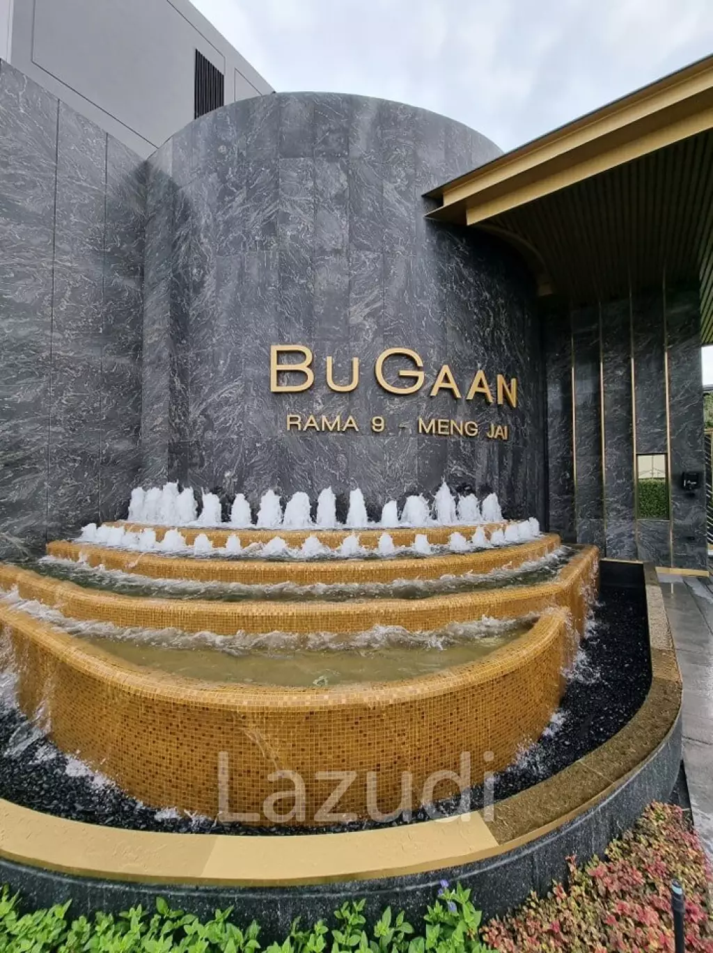 4bed 5bath maid room  552Sqm for rent at BuGaan Rama9 - Mengjai