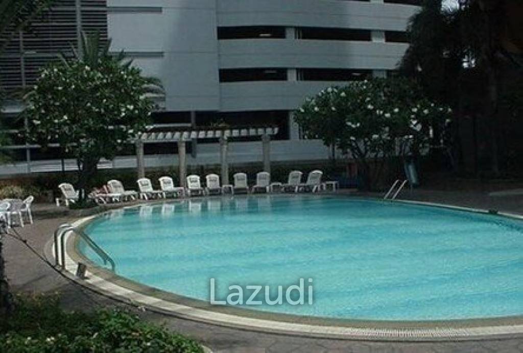 3 Bed 4 Bath 368 SQ.M Grand Diamond Pratunam