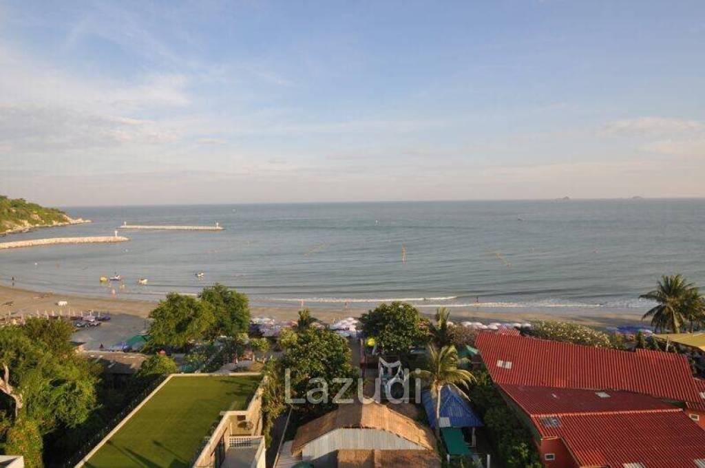 2 Bed Condo With Sea And Mountain Views