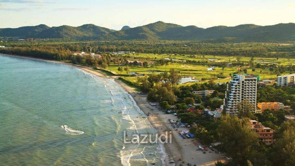 2 Bed Condo With Sea And Mountain Views