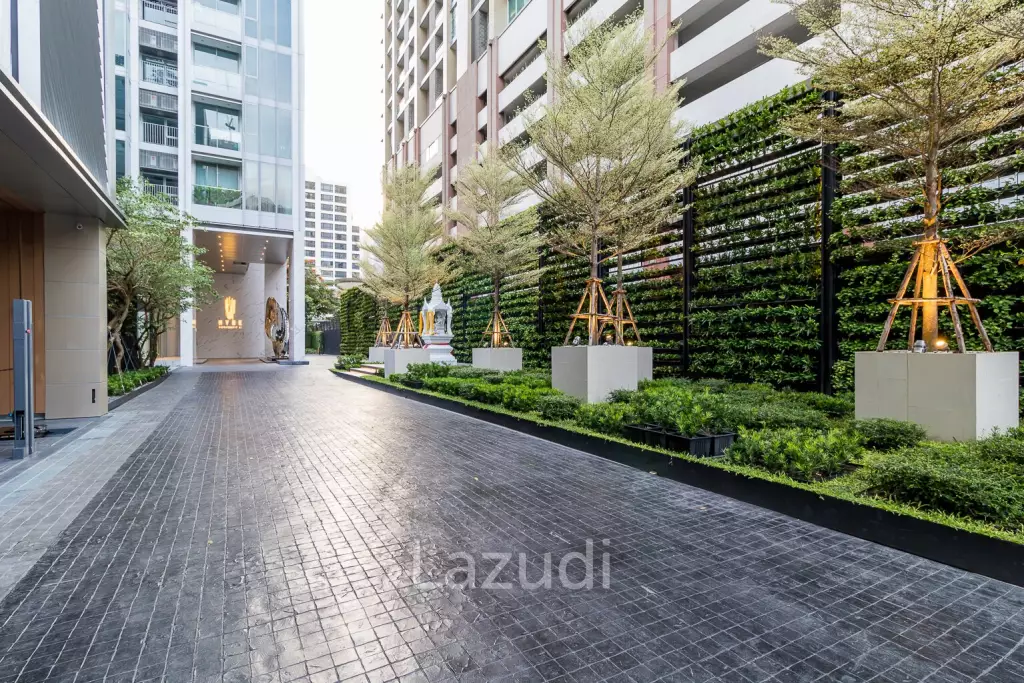 1 Bed 1 Bath 32.34 sq.m. Hyde Sukhumvit 11