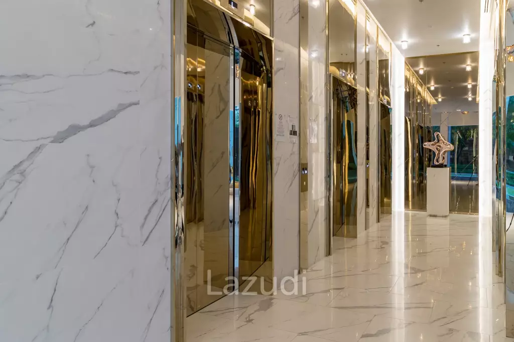 1 Bed 1 Bath 32.34 sq.m. Hyde Sukhumvit 11