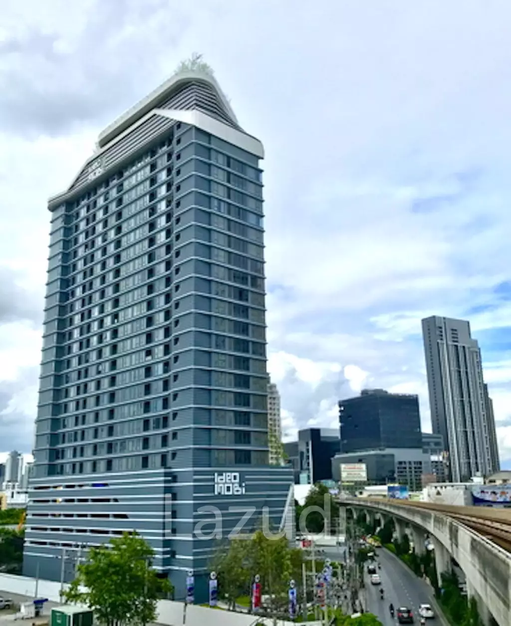 1 Bed 1 Bath 35 SQ.M IDEO Mobi Sukhumvit 66
