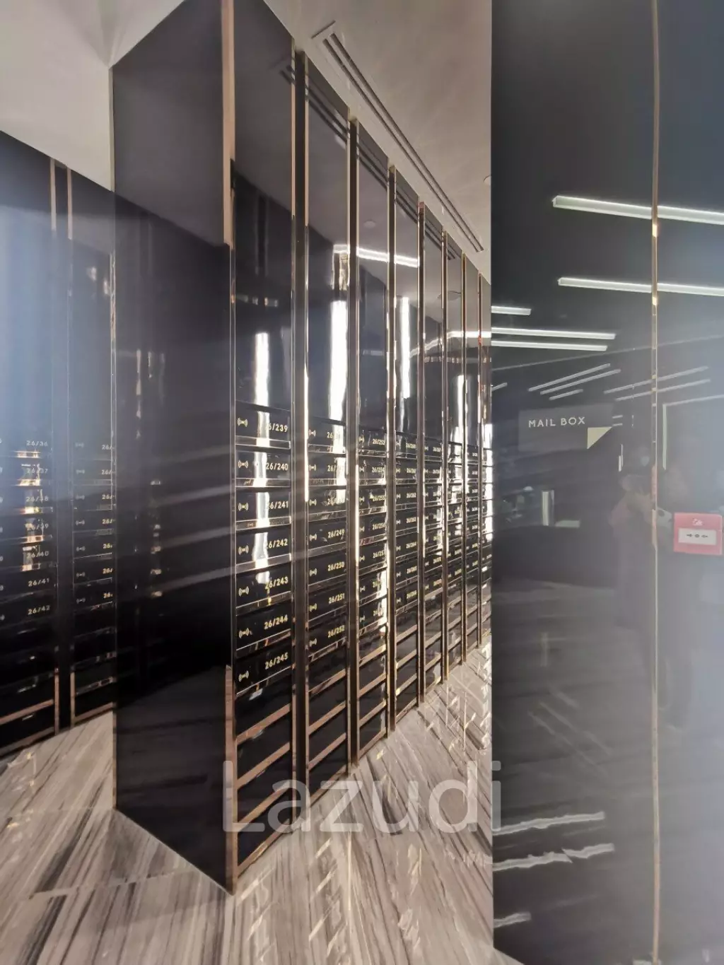 45 sqm modern 1 bedroom condo on 14th floor Ideo Q Sukhumvit 36 Khlong Toei Bangkok