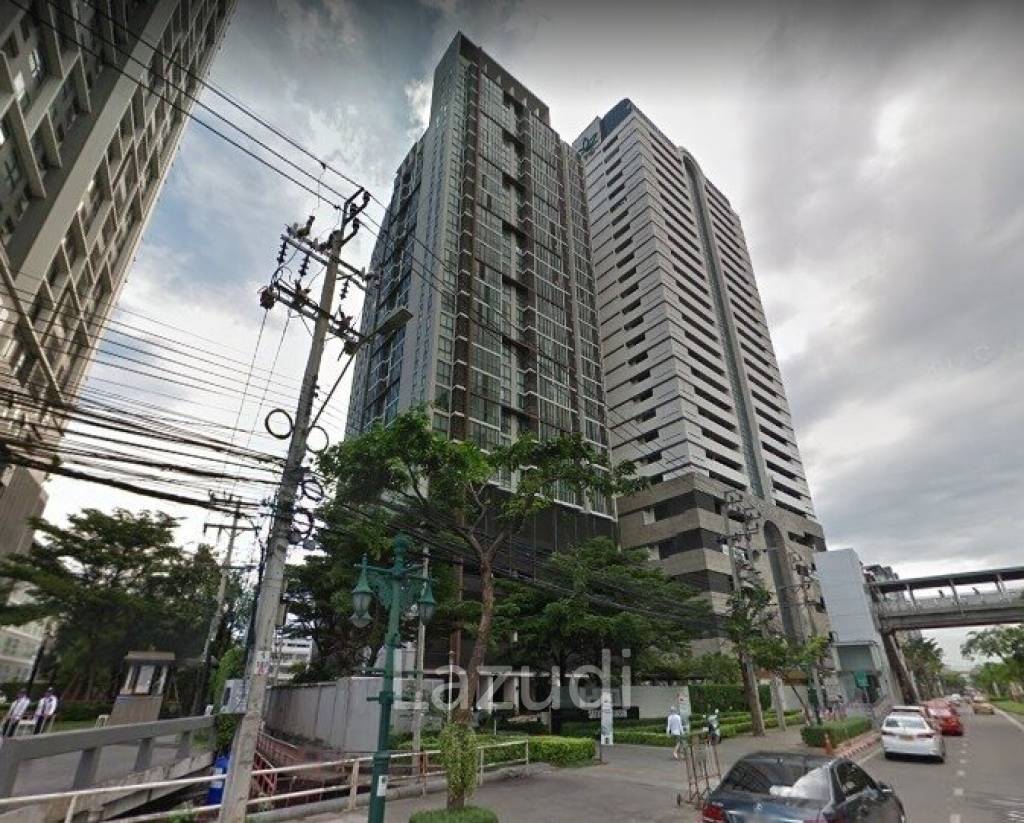 Ideo Sathorn-Taksin