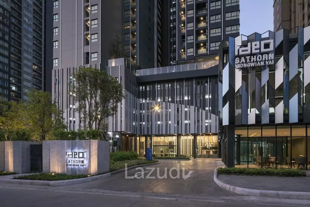 34 sqm condo on 22nd floor at Ideo Sathorn-Wongwian Yai, Khlong San Bangkok
