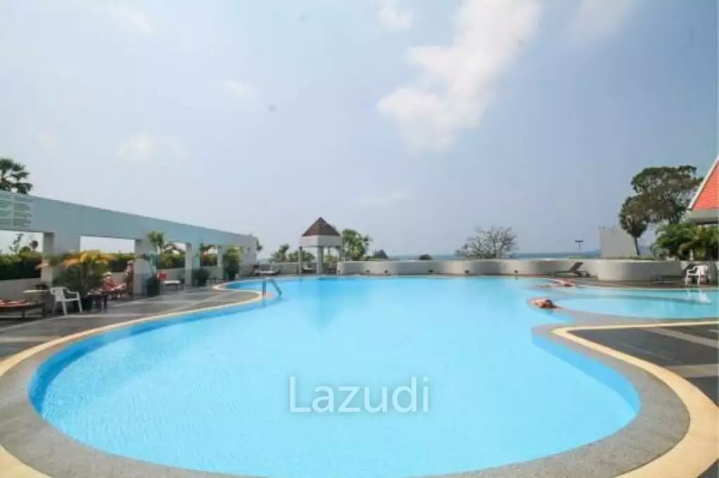 Beachfront Duplex Commercial Space At Jomtien Plaza Condotel