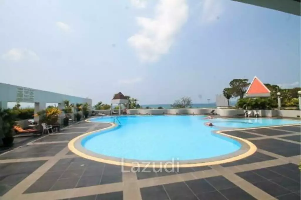 Beachfront Duplex Commercial Space At Jomtien Plaza Condotel