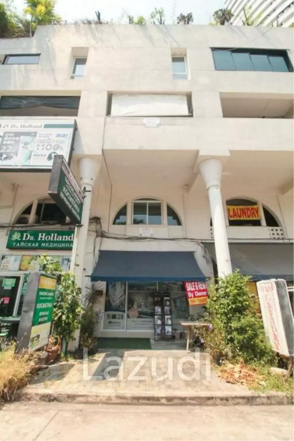 Beachfront Duplex Commercial Space At Jomtien Plaza Condotel