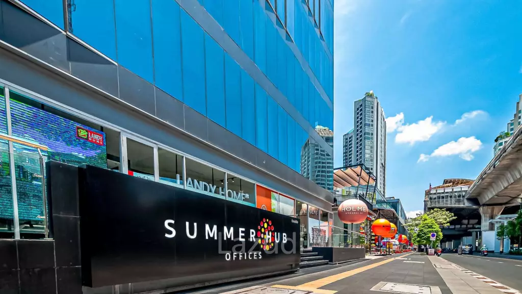 Retail space for rent at Summer Hub