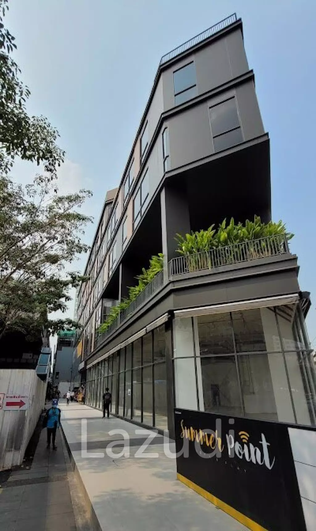 Office space for rent at Summer Point