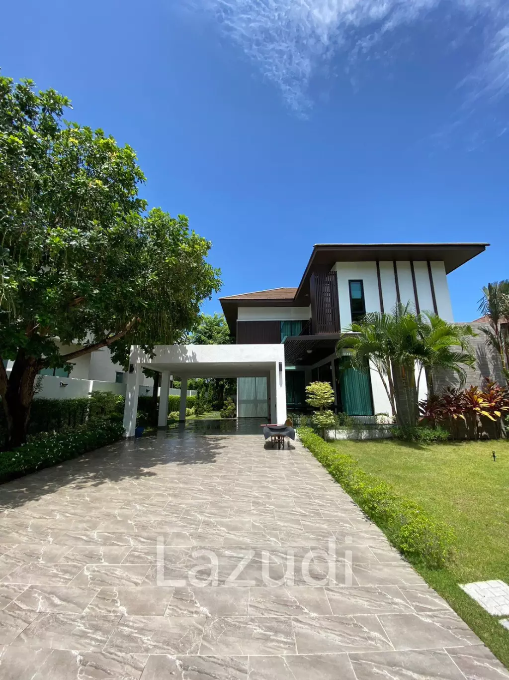 3 Bed 4 Bath 231.80 SQ.M Nakarasarp Village