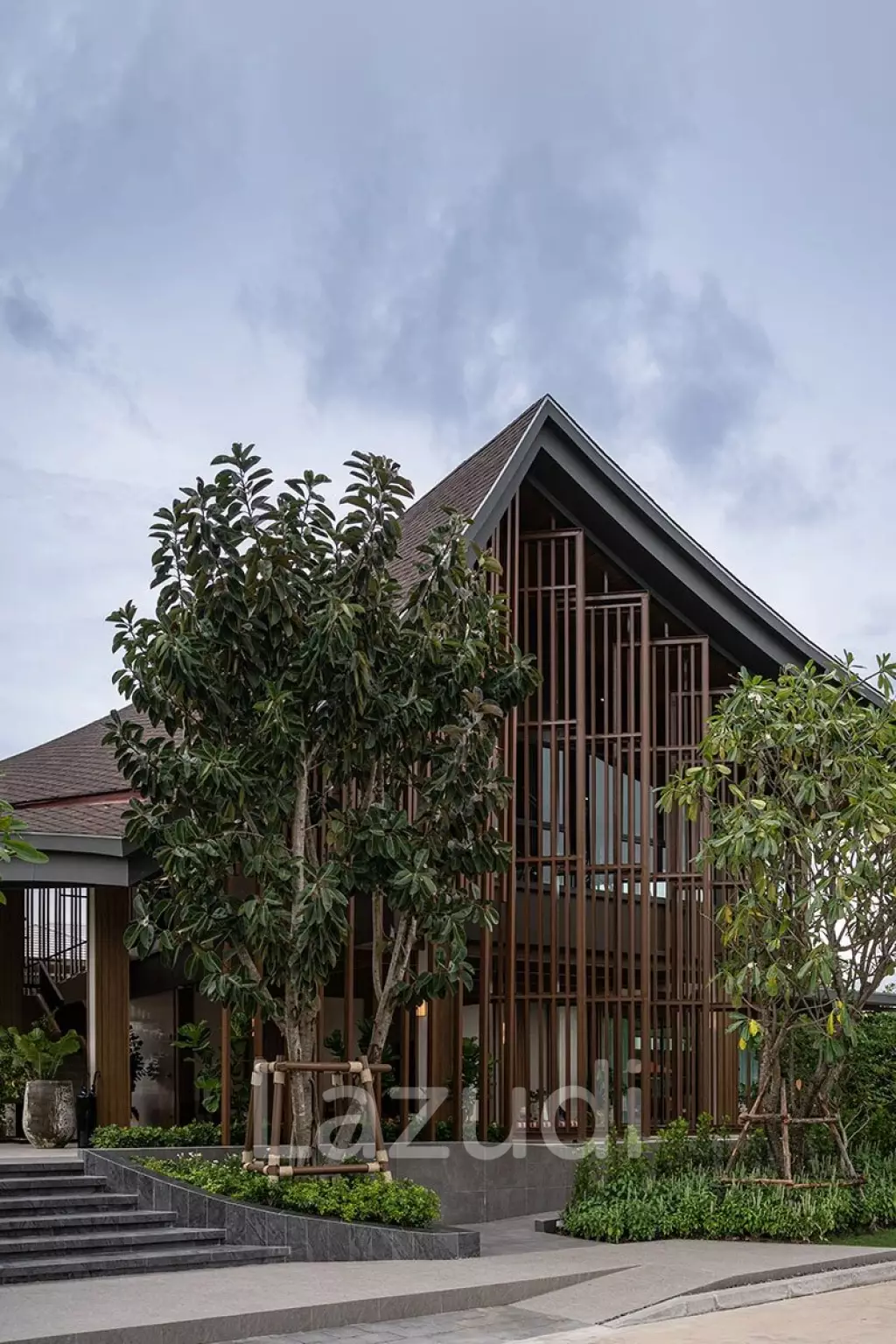 4 Bed 4 Bath 280 SQ.M Burasiri Krungthep Kreetha