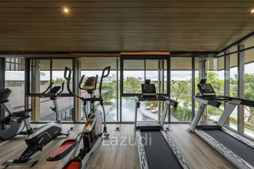 4 Bed 4 Bath 280 SQ.M Burasiri Krungthep Kreetha