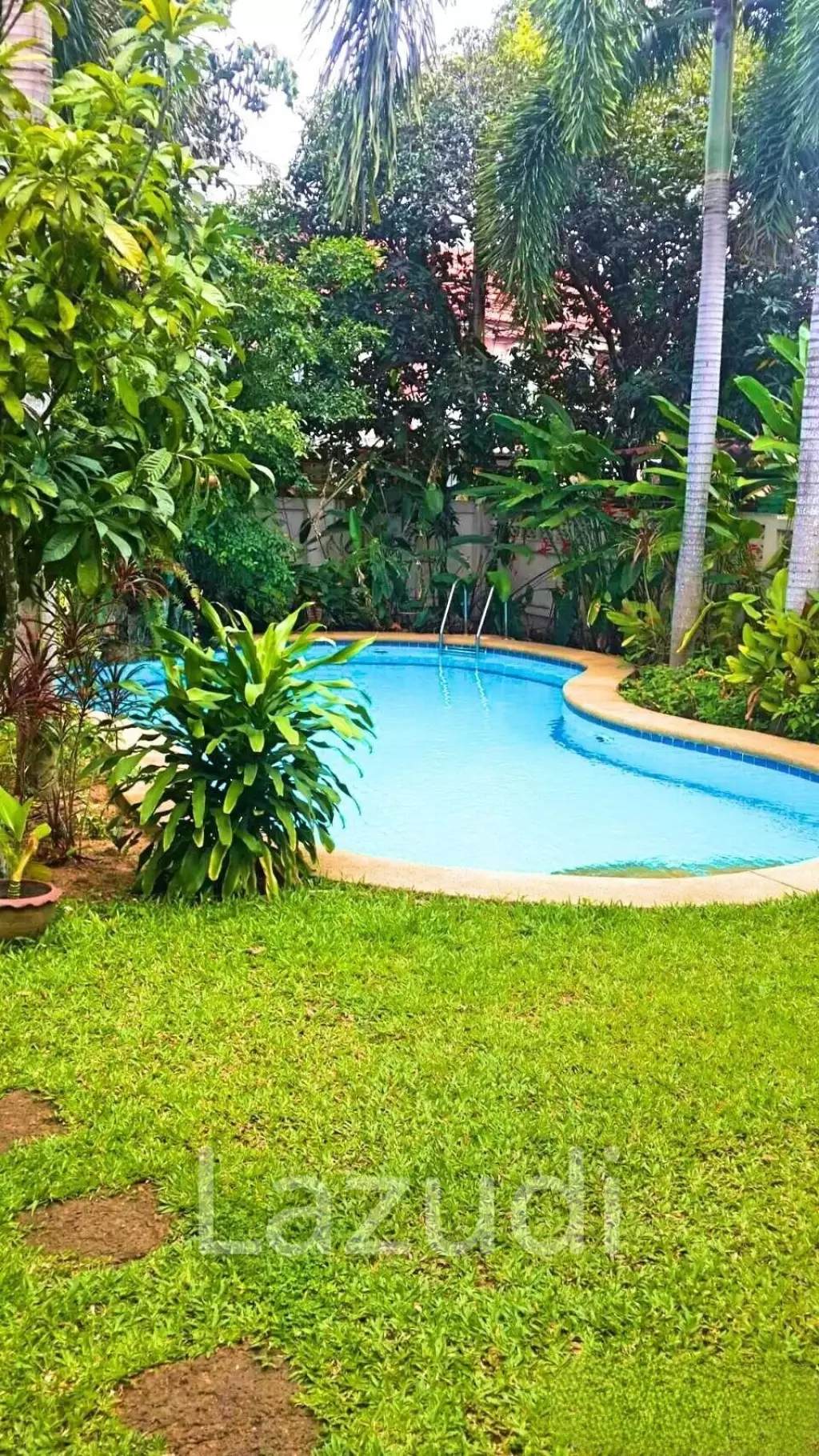6 Bedroom 6 Bathroom 376 SQ.M Park Village