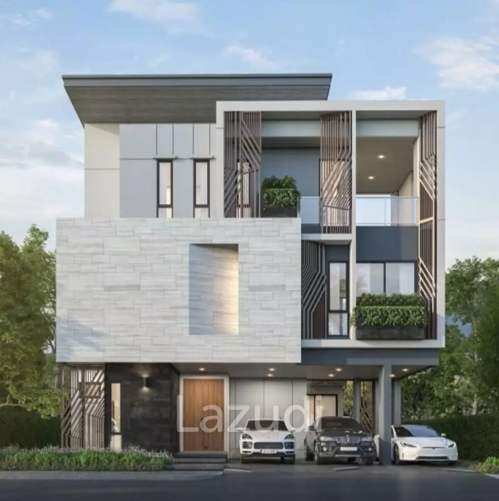 440 sqm luxury 4 bedroom detached home in The Gentry Pattanakarn Suan Luang Bangkok