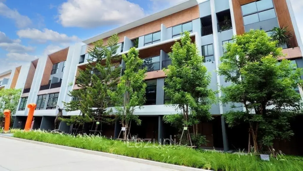 3 Bed 3 Bath 125 SQ.M Arden Pattanakarn