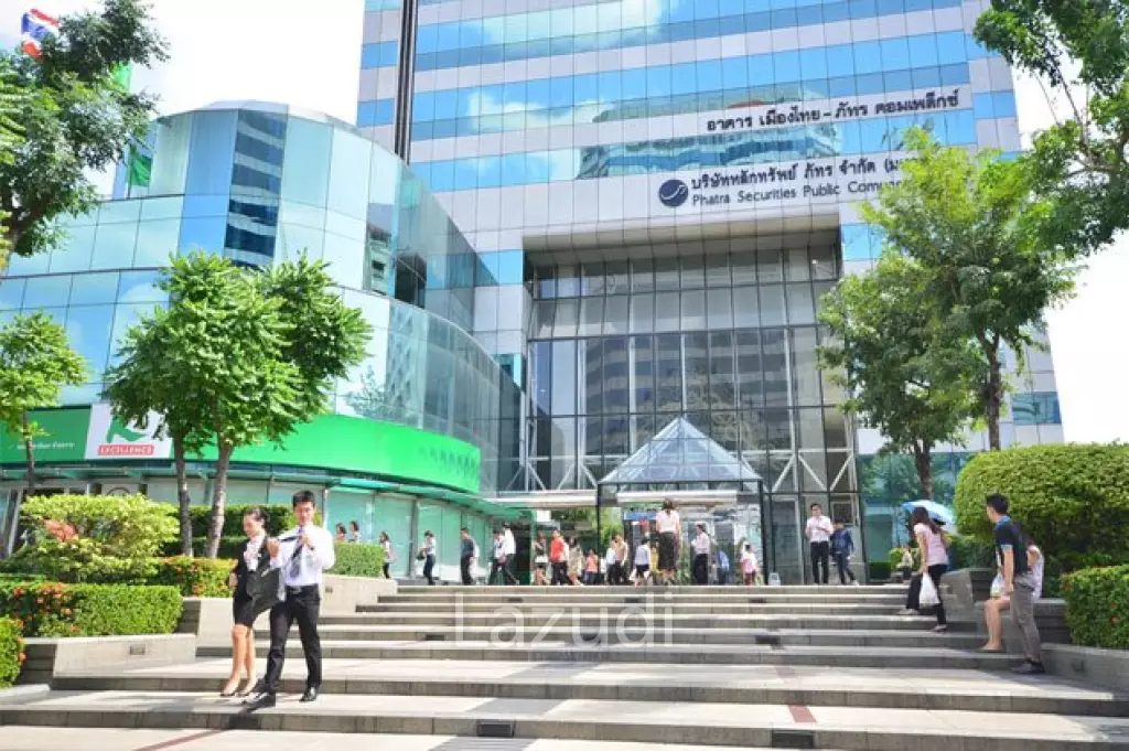 29 sqm retail unit in Muang Thai - Phatra Complex Huai Khwang Bangkok