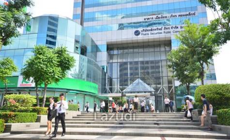44sm Retail Space for Lease in Muangthai Phatra Complex Ratchada, Huai Khwang Shop 7