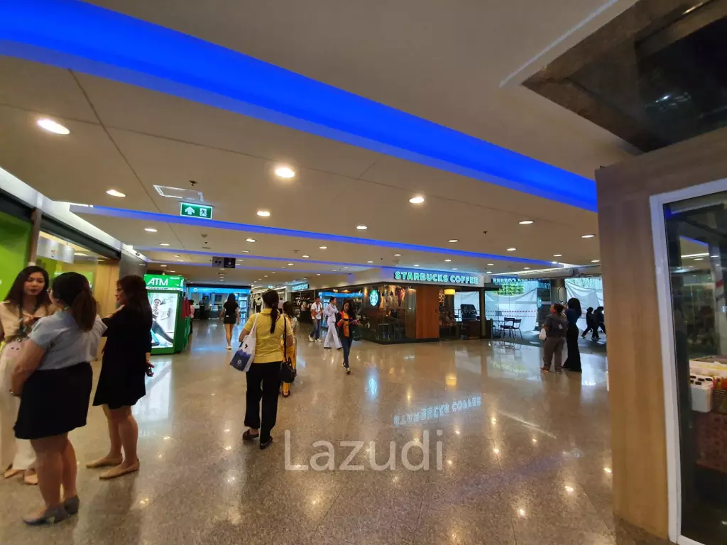 29 sqm retail unit in Muang Thai - Phatra Complex Huai Khwang Bangkok