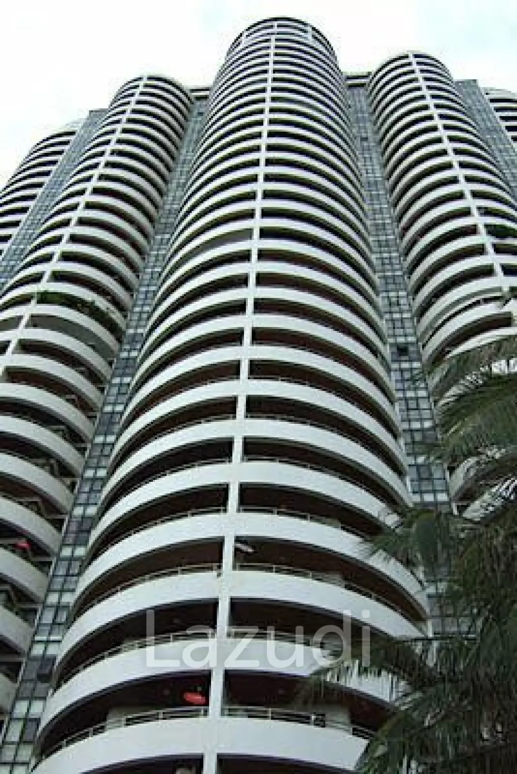 2 Beds 2 Baths 113 SQ.M. Krisda Golden Condotel