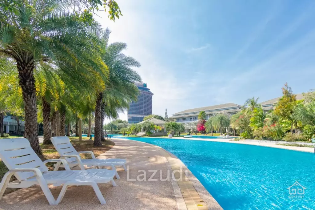 BAAN SA SUAN : 3 Storey Townhouse near the beach