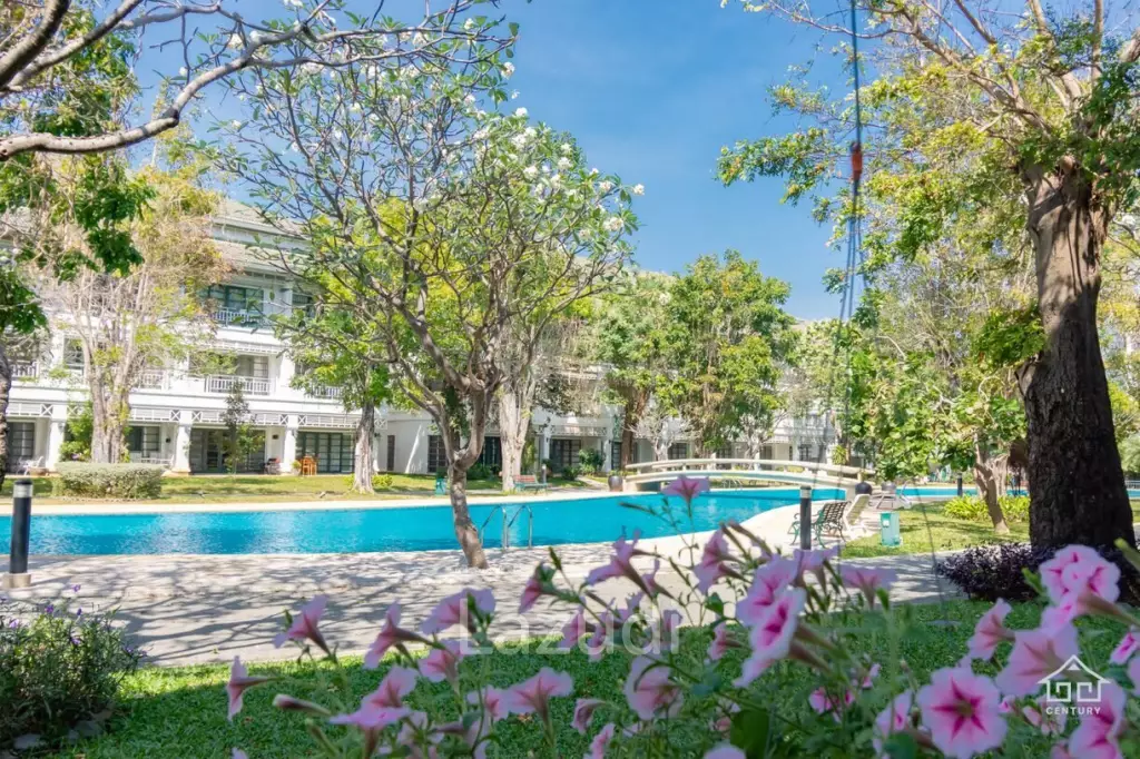 BAAN SA SUAN : 3 Storey Townhouse near the beach