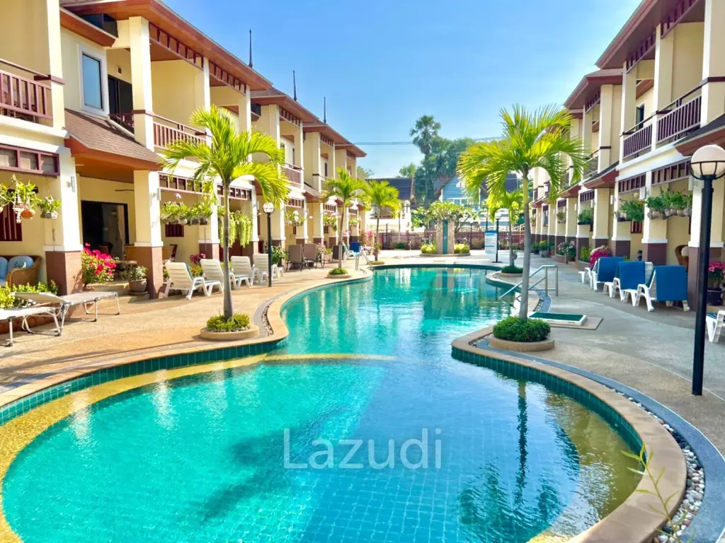 3-Br Poolside Townhouse in Thai Paradise South Cha-Am