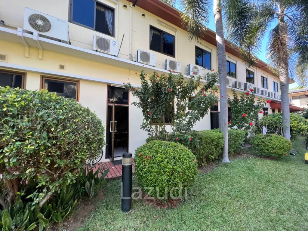 3-Br Poolside Townhouse in Thai Paradise South Cha-Am
