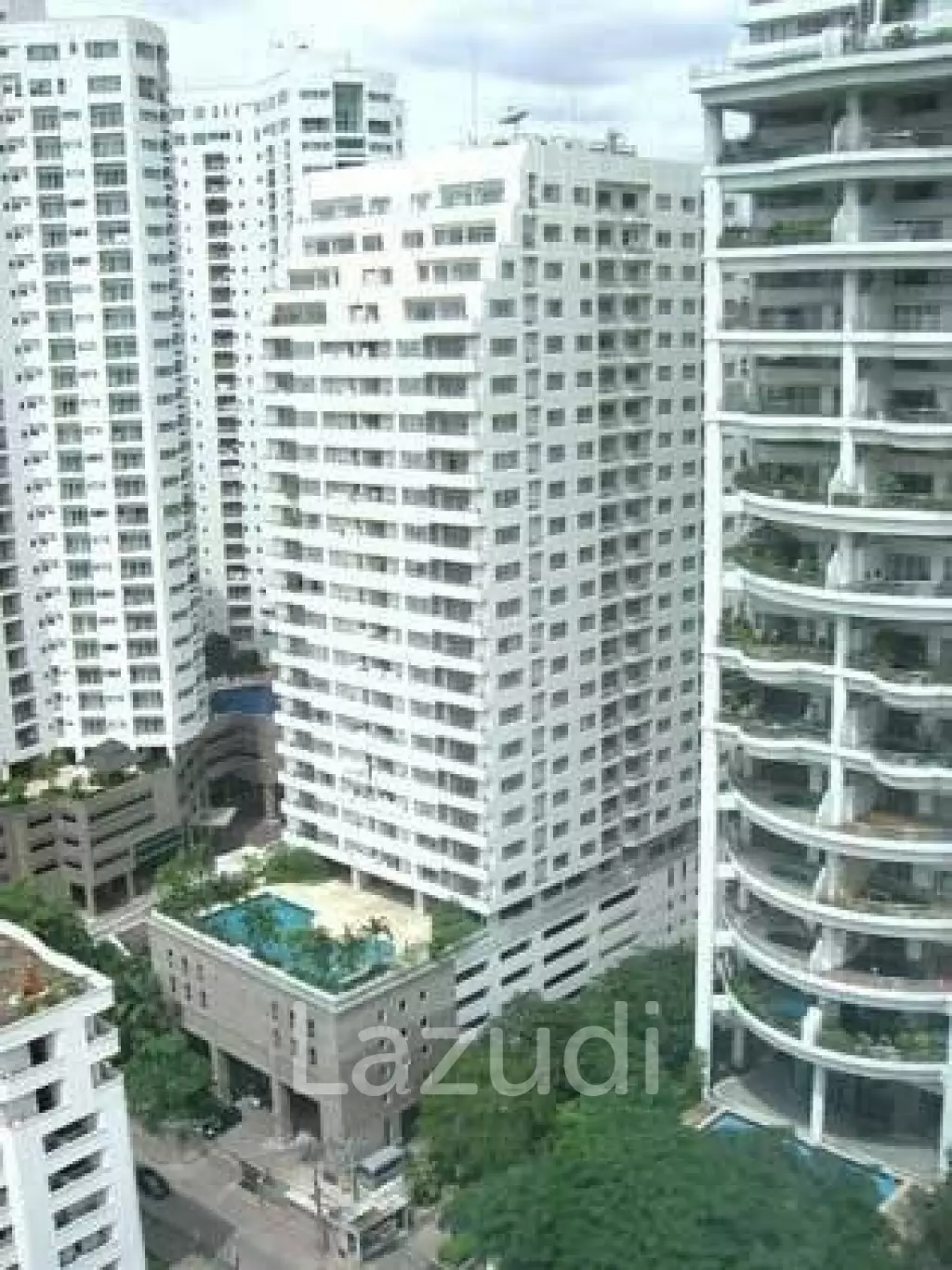 3 Bed 3 Bath 230 SQ.M Krungthep Thani Tower