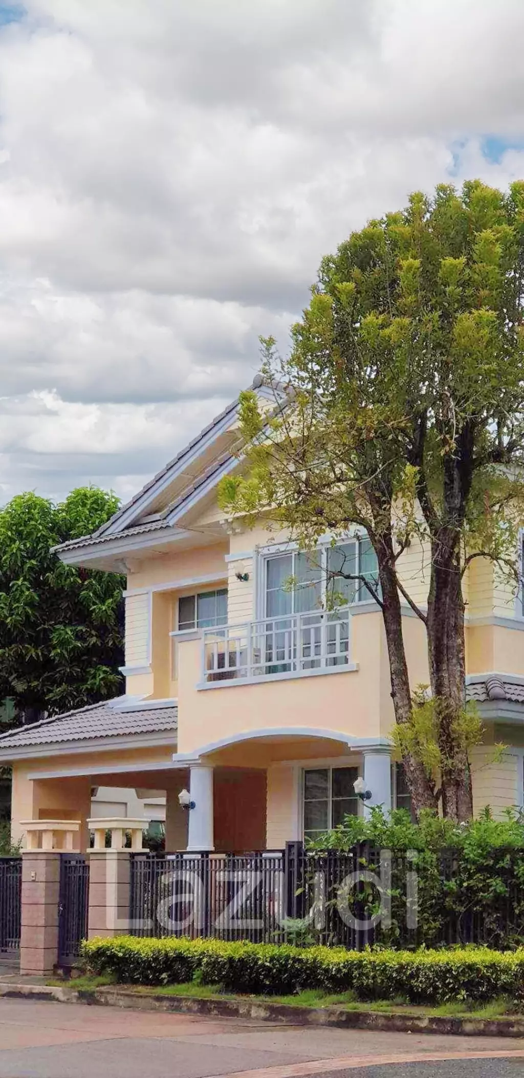 3 Bed 4 Bath 350 SQ.M Nantawan Rama 9 - Onnut