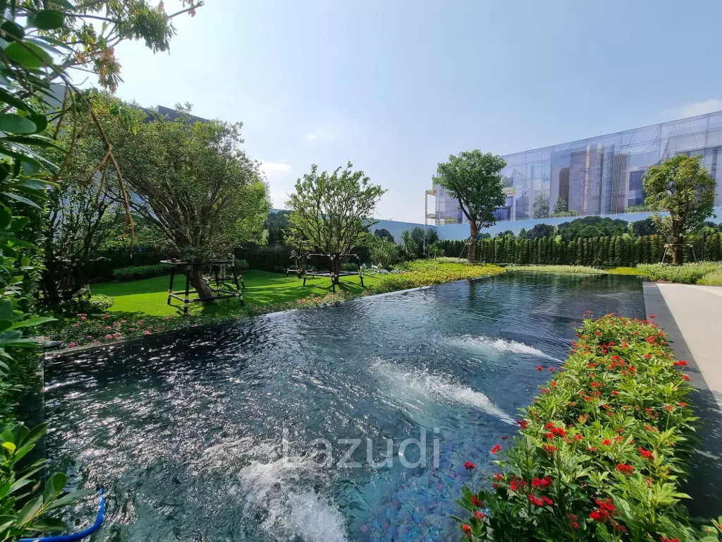 3 Bed 5 Bath 430 SQ.M BuGaan Krungthep Kreetha