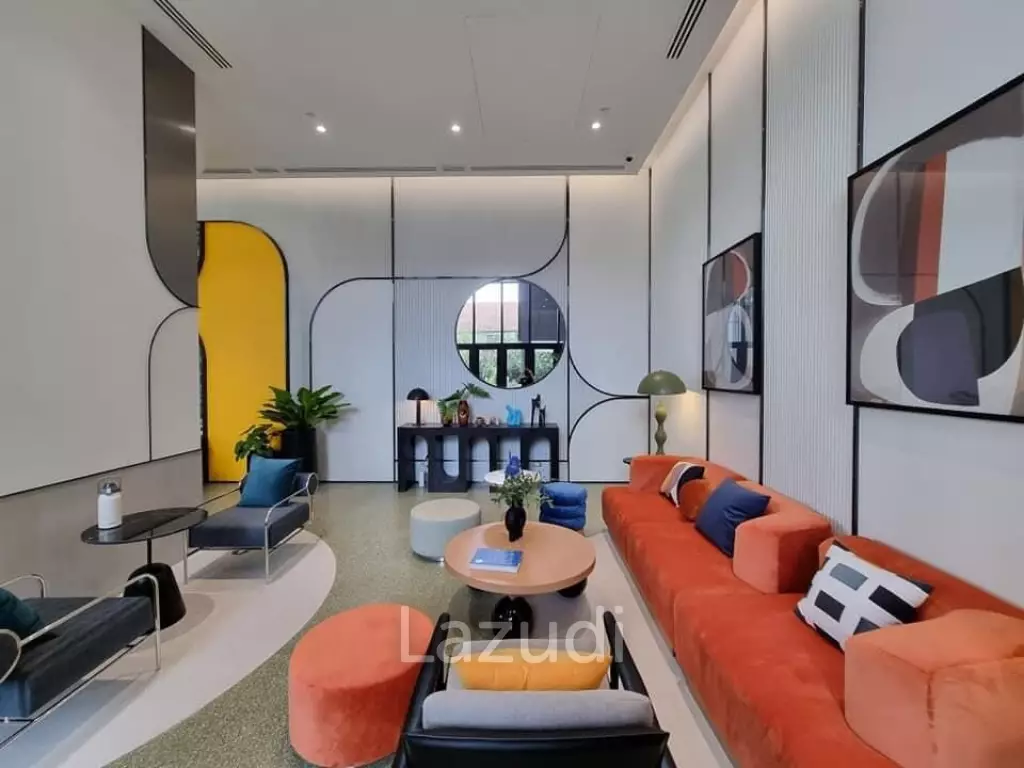 Modern 1-Bedroom Condo in Phra Khanong Bangkok