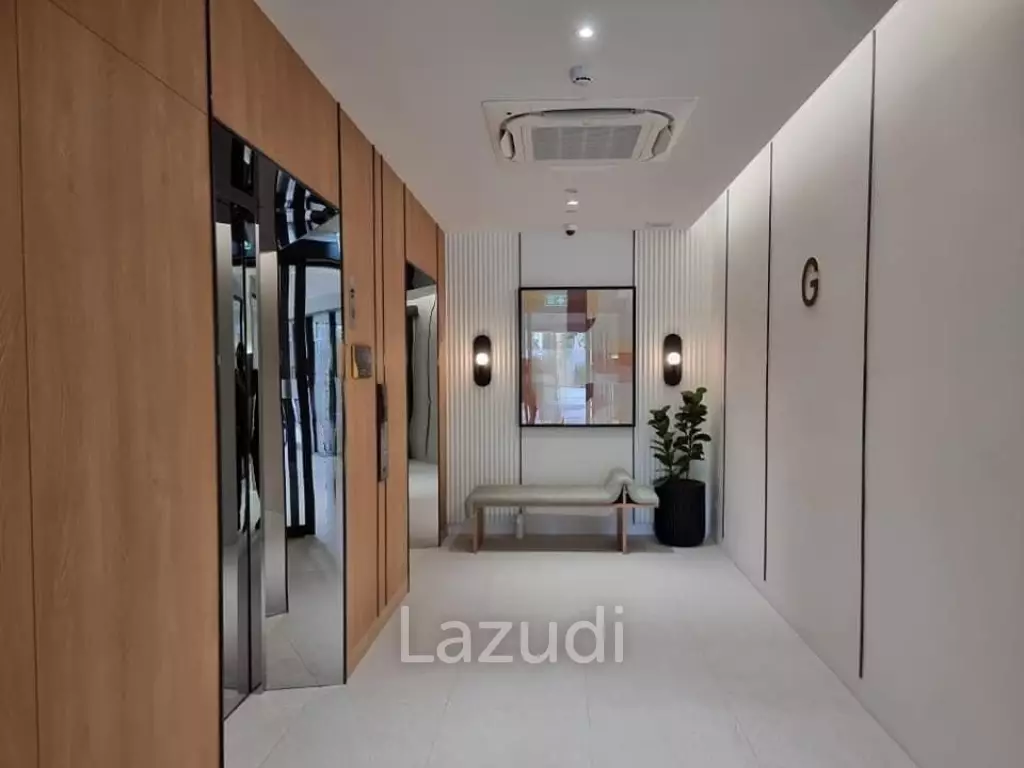 Modern 1-Bedroom Condo in Phra Khanong Bangkok