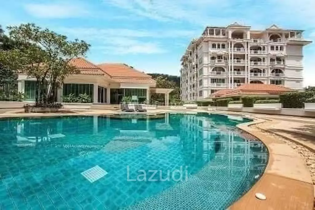 Spacious  2-Bedroom Condo with Scenic Views in Kathu