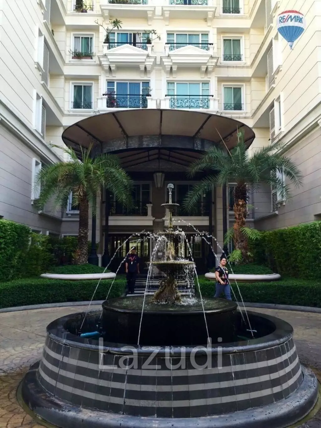 3 Bed 4 Bath 132 SQ.M La Vie En Rose Place