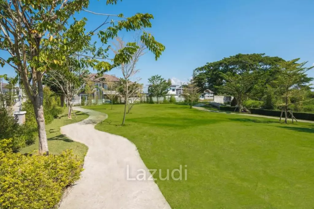 A luxury house with 5 bedrooms for sale