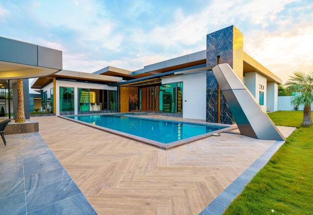 M Mountain Grand Villa