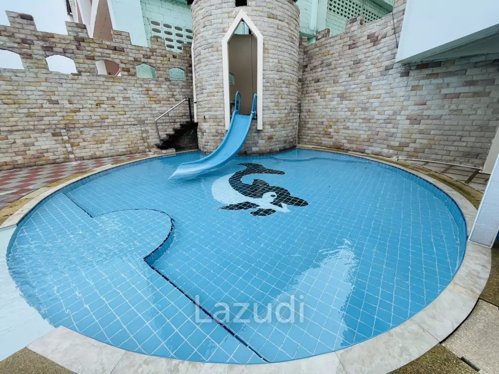 1 Bedroom 2 Bathrooms 54 SQ.M. Center Condotel