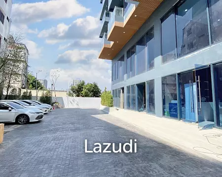 Sapphire Luxurious Condominium Rama 3