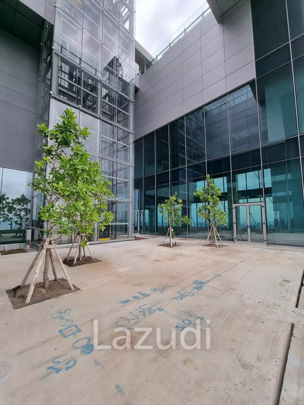 One City Center (OCC Tower) – Grade A Office Space for Rent in Bangkok