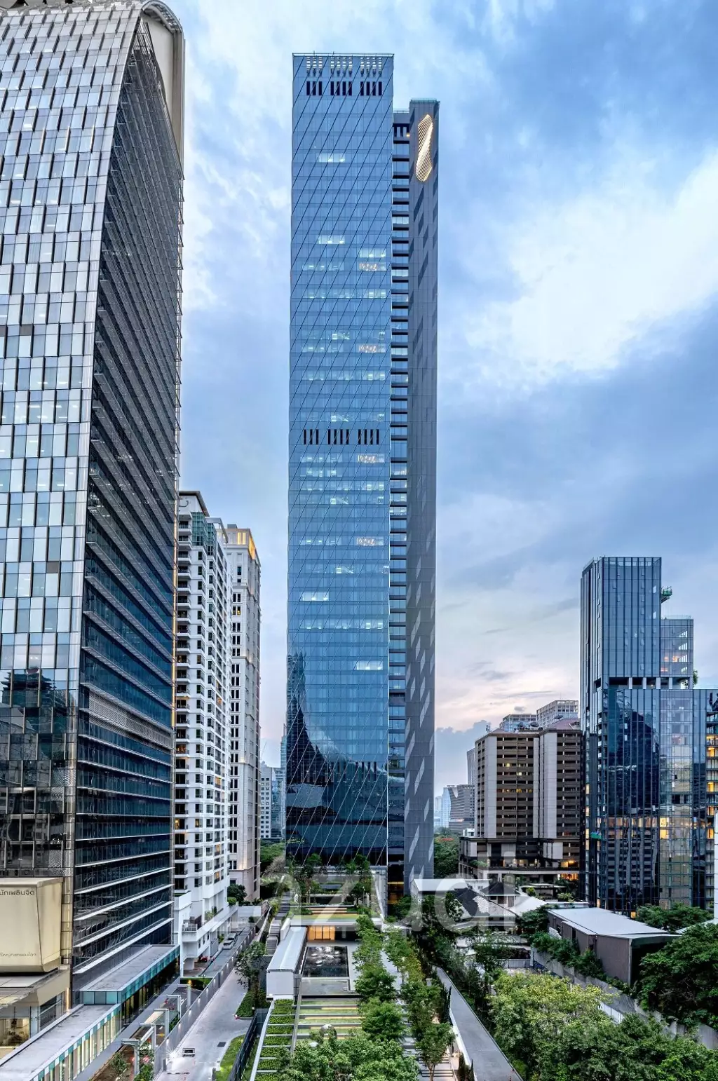 One City Center (OCC Tower) – Grade A Office Space for Rent in Bangkok