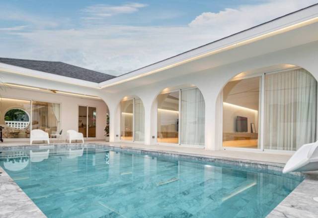 Cabana Pool Villa