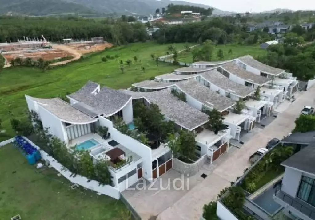 4 Bed 4 Bath 488 SQ.M The Trinity Village
