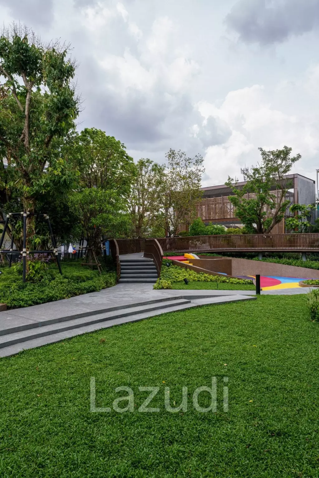 3 Bed 4 Bath 335 SQ.M ARTALE Asoke - Rama 9