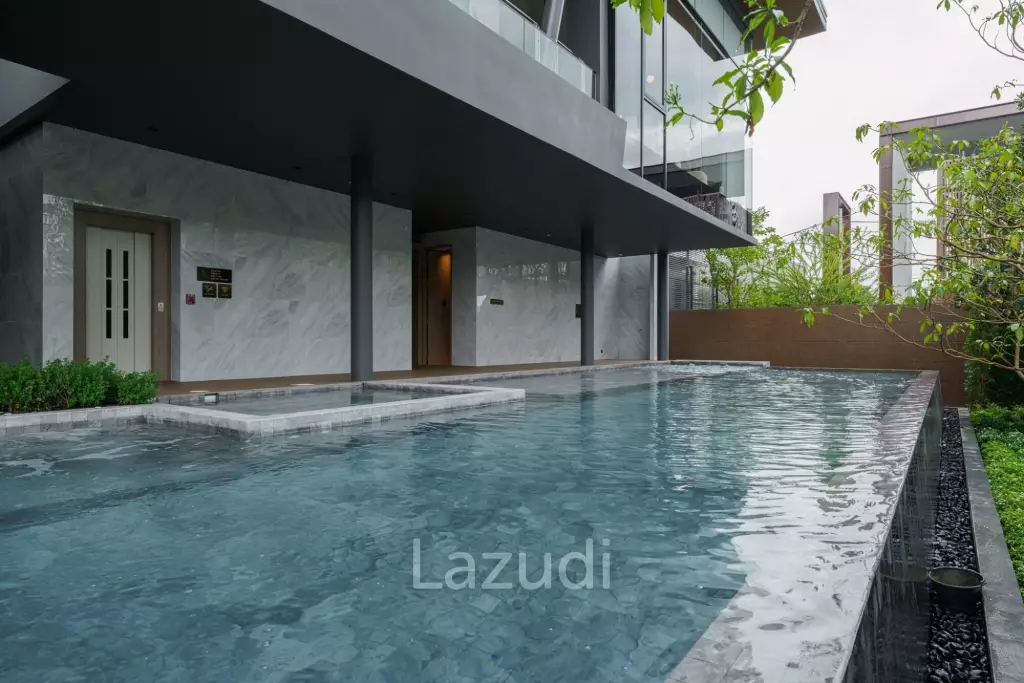 3 Bed 4 Bath 335 SQ.M ARTALE Asoke - Rama 9