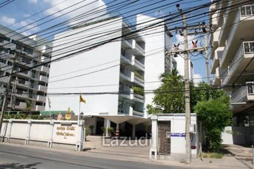 3 Bed 2 Bath 200 SQ.M Homhual Mansion