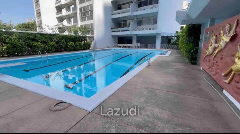 3 Bed 2 Bath 200 SQ.M Homhual Mansion